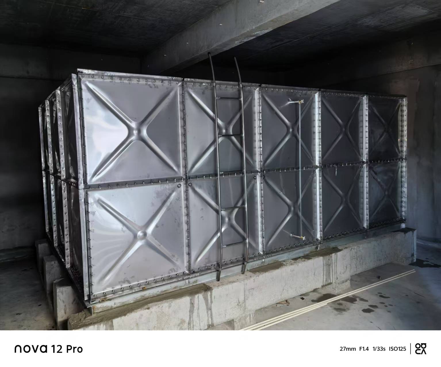 <strong>裝配式不銹鋼水箱</strong>